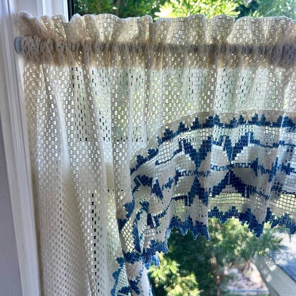 Vintage Cottagecore Blue and Cream Lace Ruffled Window Valances set of 2 - Picture 14 of 14